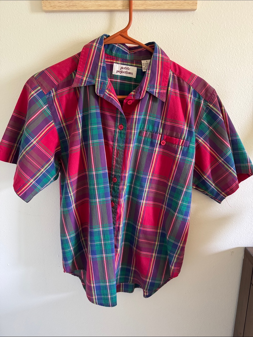 Petite Projections Red & Green Plaid Short Sleeve Button-Down Shirt